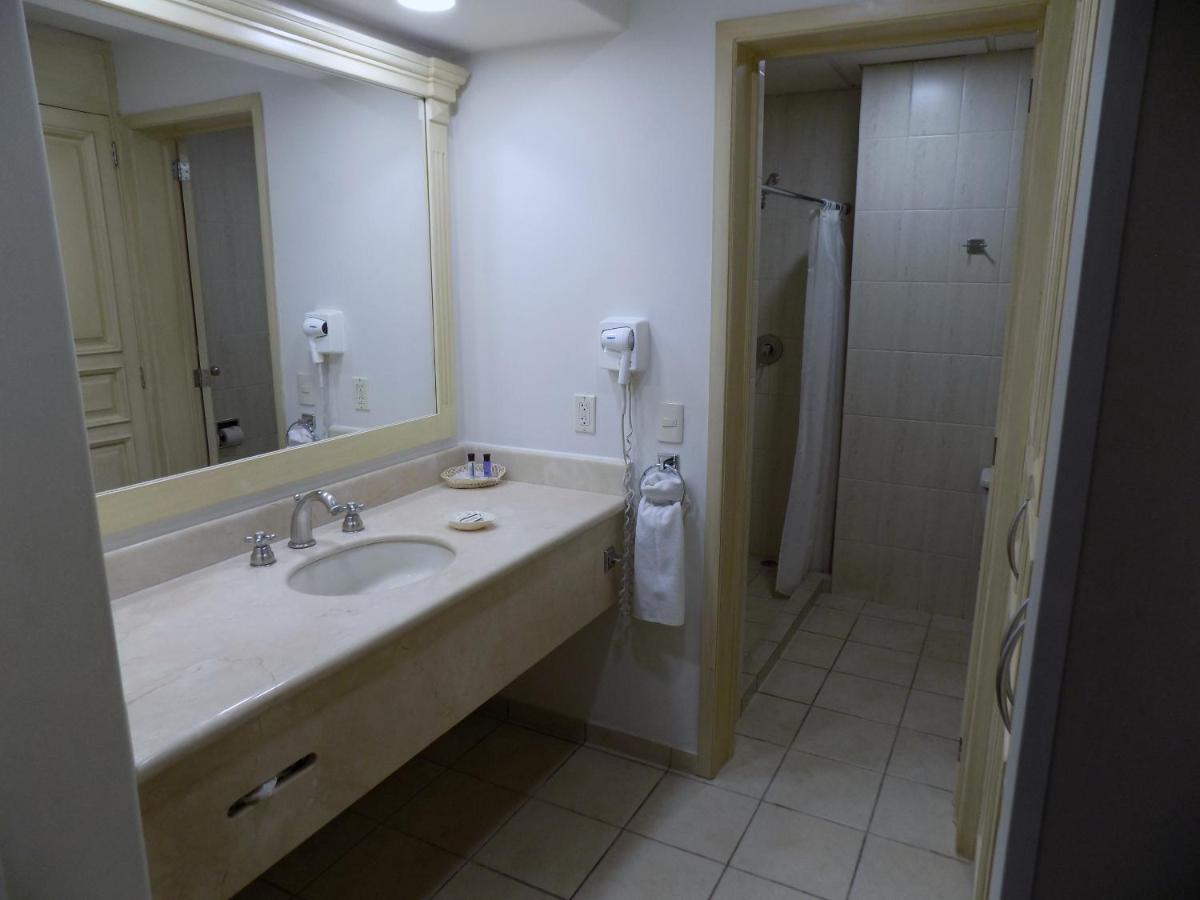 Hotel Real De Minas Bajio León Eksteriør billede